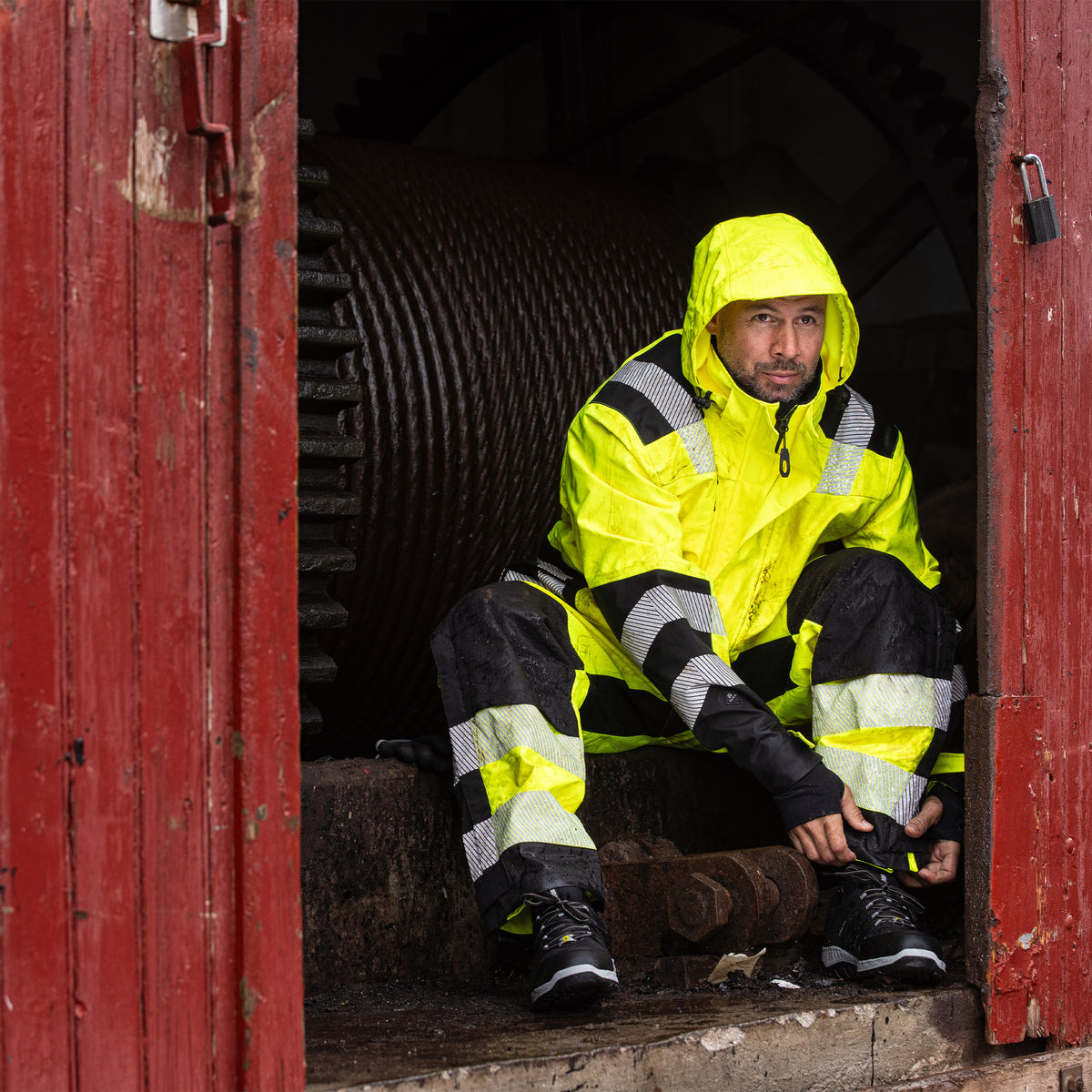 ELKA Rainwear Visible Xtreme Recycled Jacket in Fl. Yellow/Black