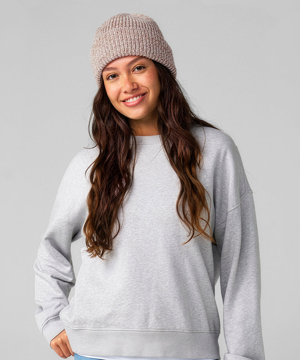 Beechfield Campfire beanie, lifestyle photo