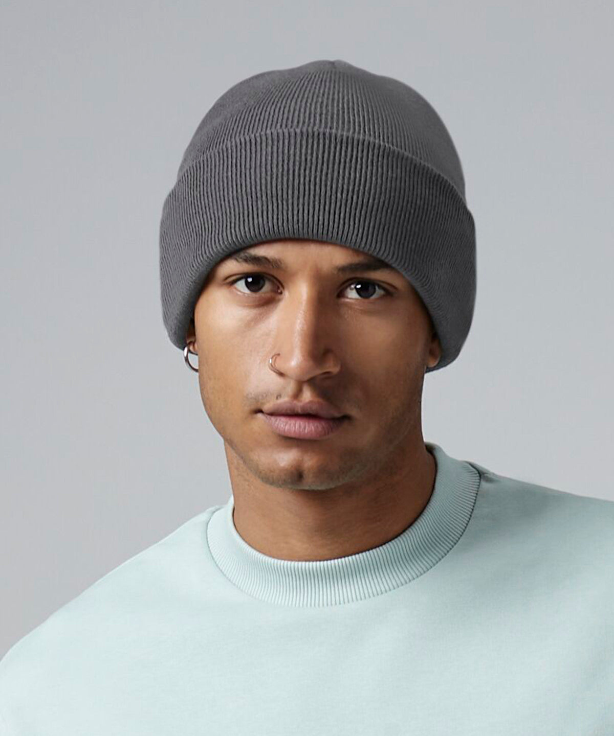 Beechfield Recycled original cuffed beanie, lifestyle photo