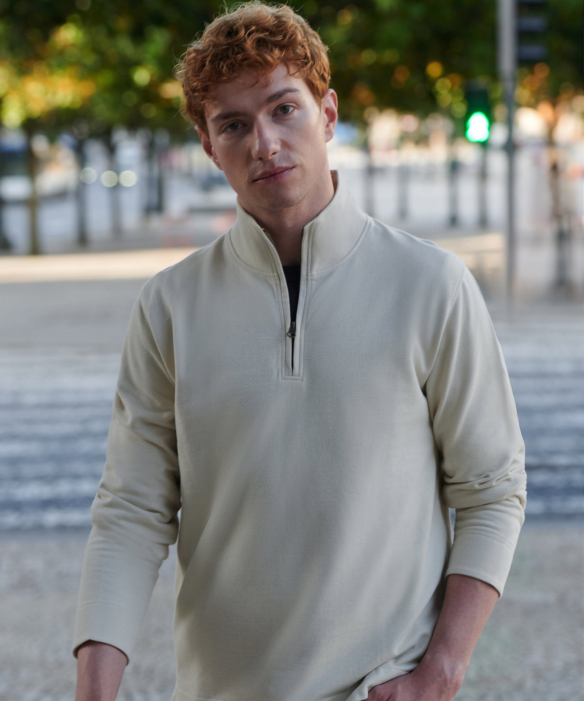 Front Row Premium piqué 1/4-zip top, lifestyle photo