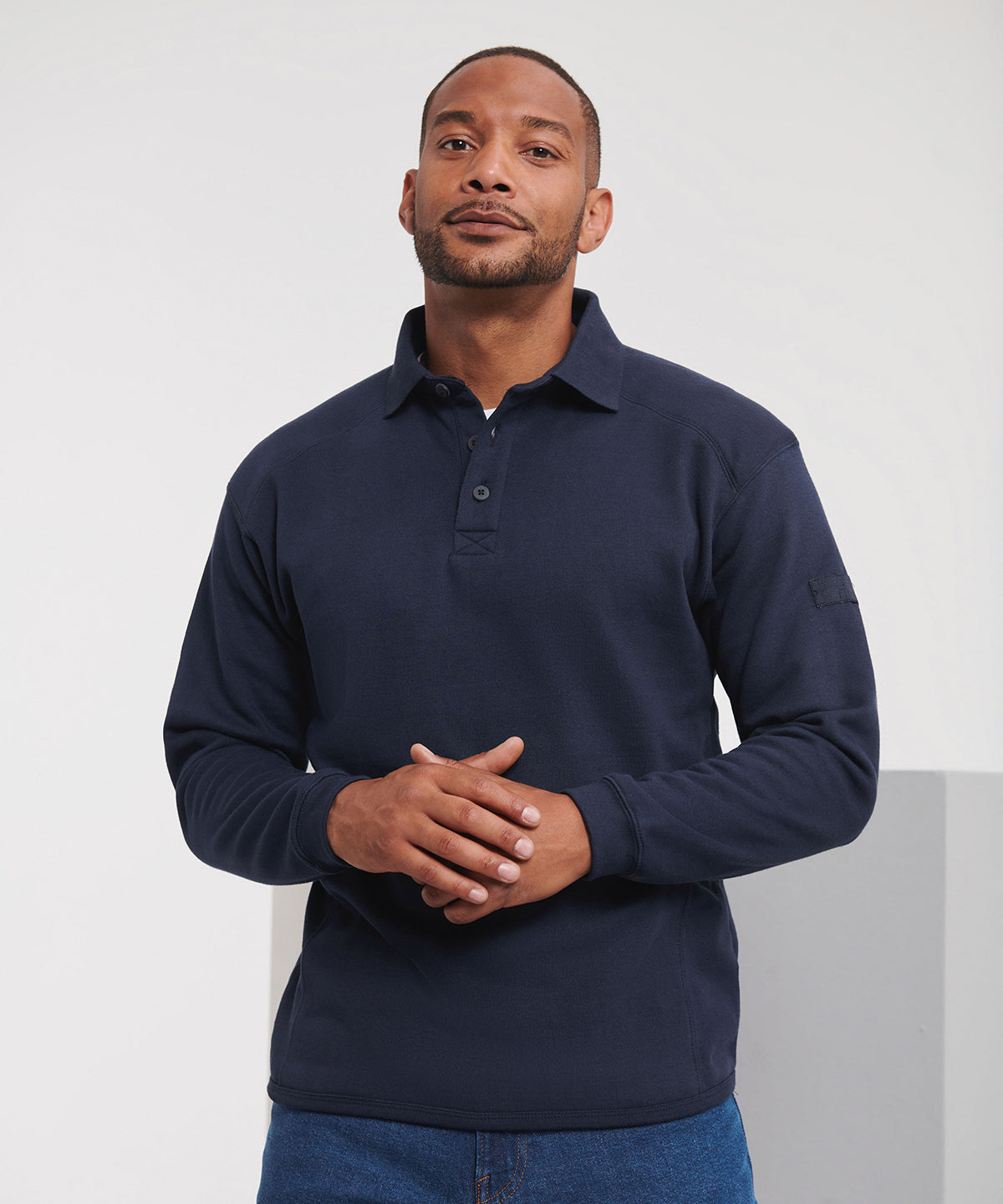 Russell Athletic Heavy-duty collar sweatshirt, lifestyle photo