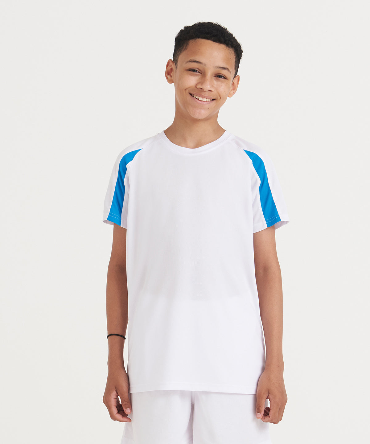 AWDis Just Cool Kids contrast cool T, lifestyle photo