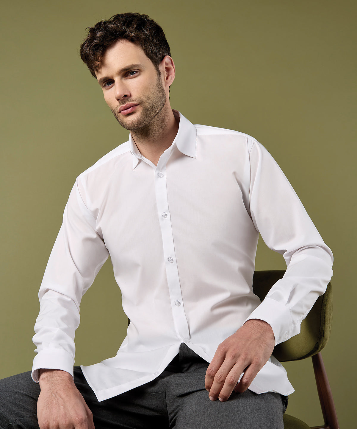Kustom Kit Business shirt long-sleeved (slim fit) in White, lifestyle photo