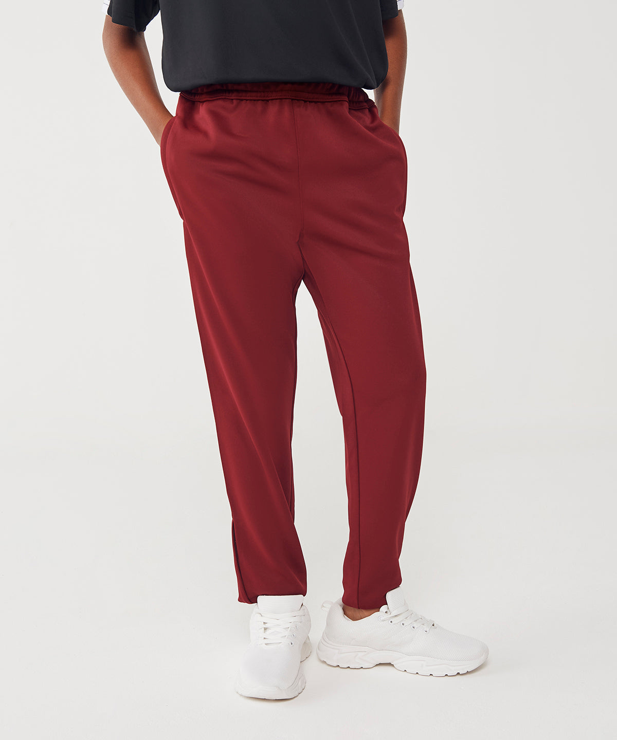 Finden & Hales Kids knitted tracksuit pants, lifestyle photo