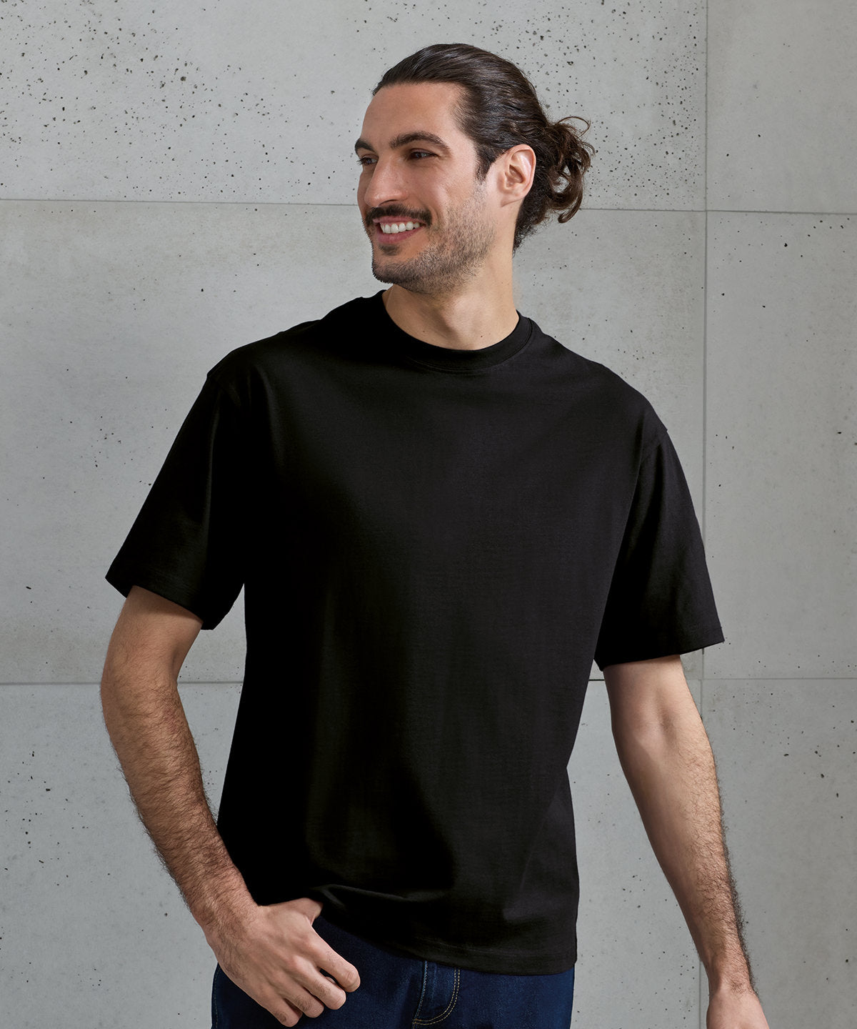Premier ‘Utility 2.0’ oversized t-shirt, lifestyle photo