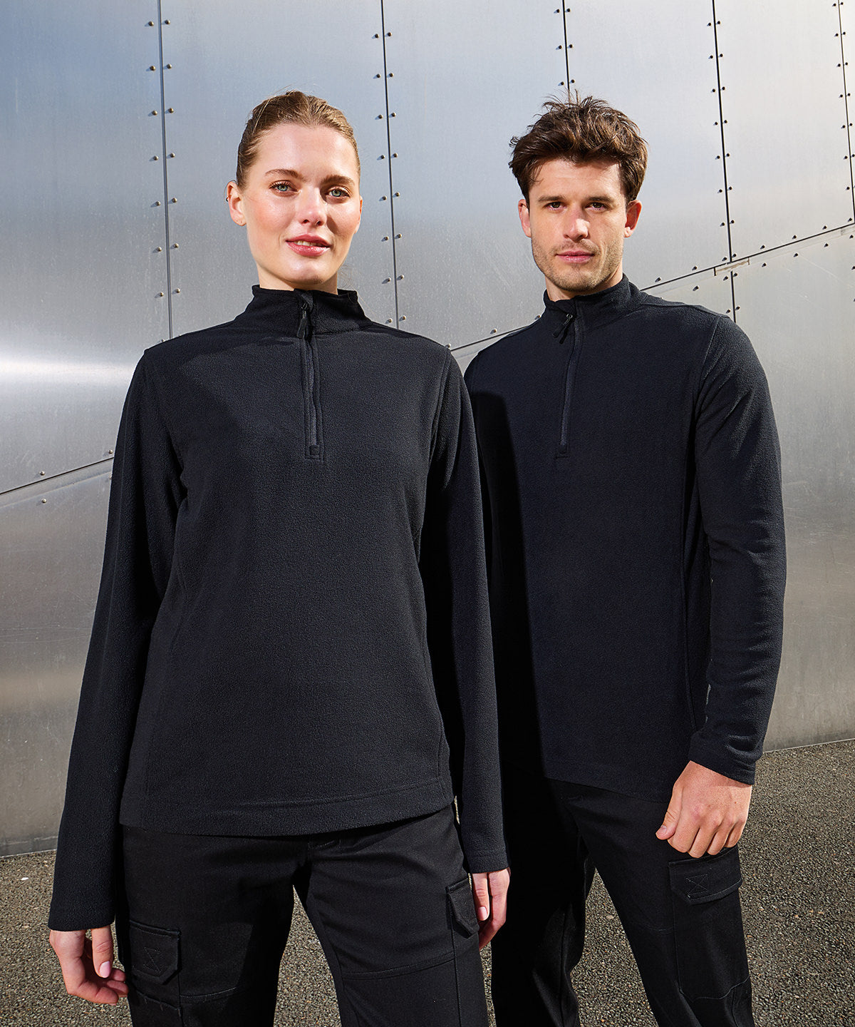 Premier Unisex ‘Recyclight’ 1/4 zip microfleece, lifestyle photo