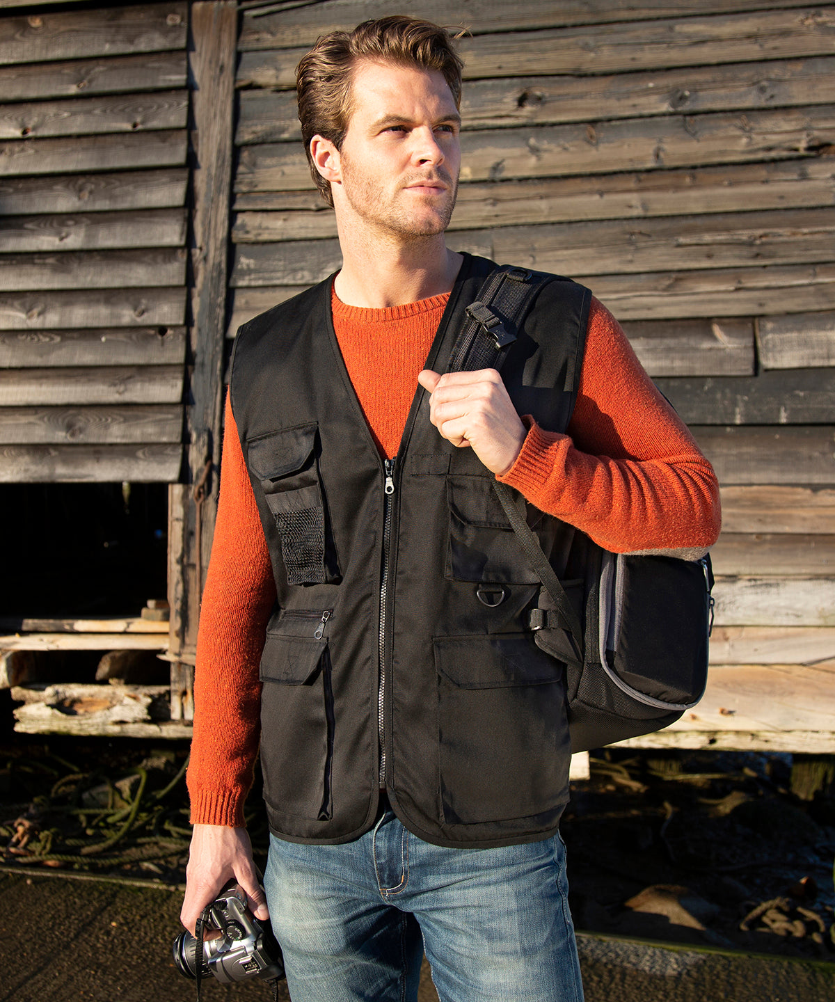 Result Workguard Adventure safari waistcoat, lifestyle photo