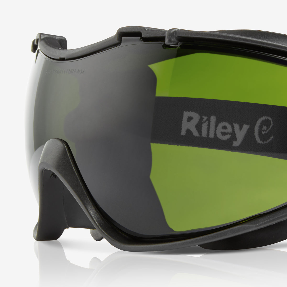 Riley Velia Shade 3