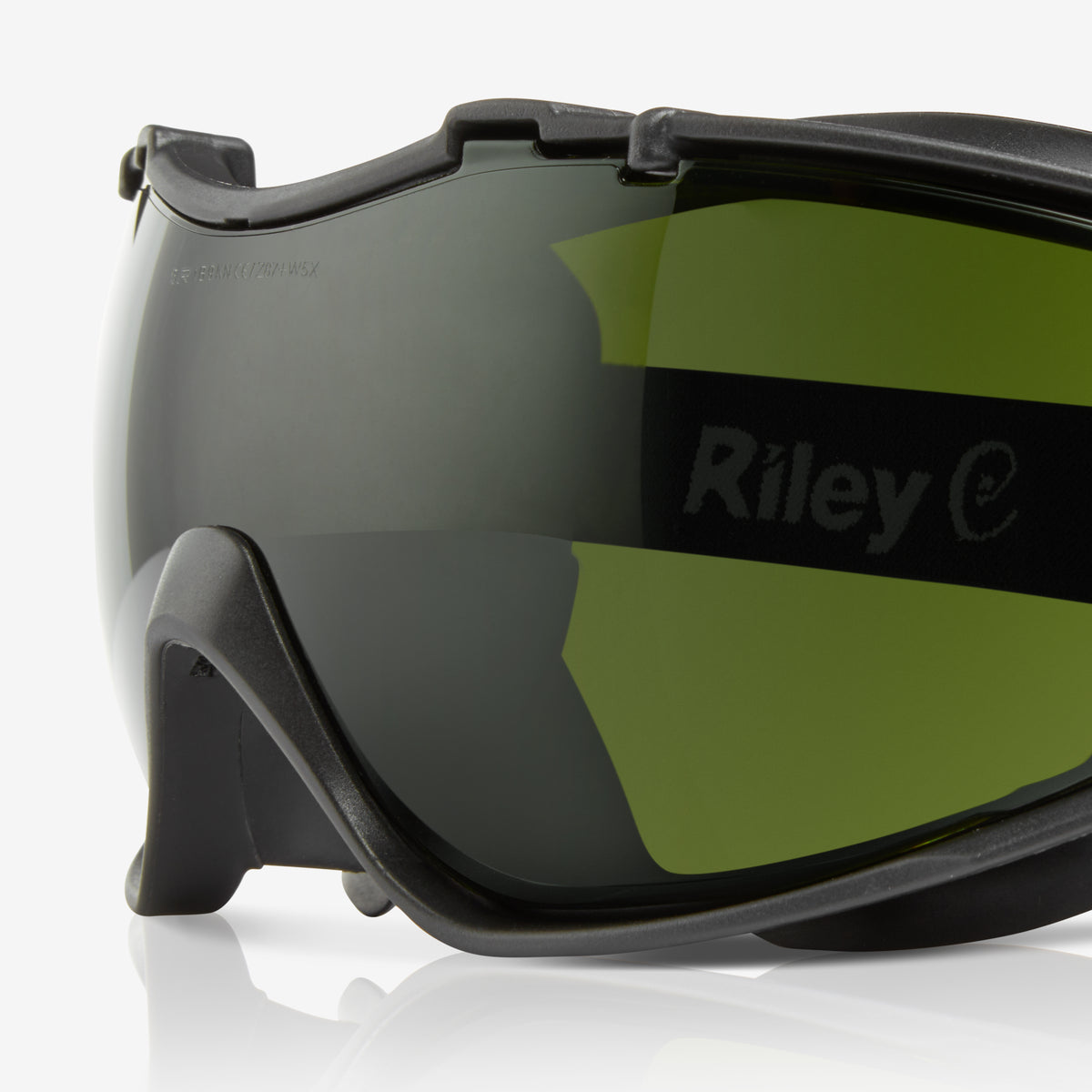 Riley Velia Shade 5