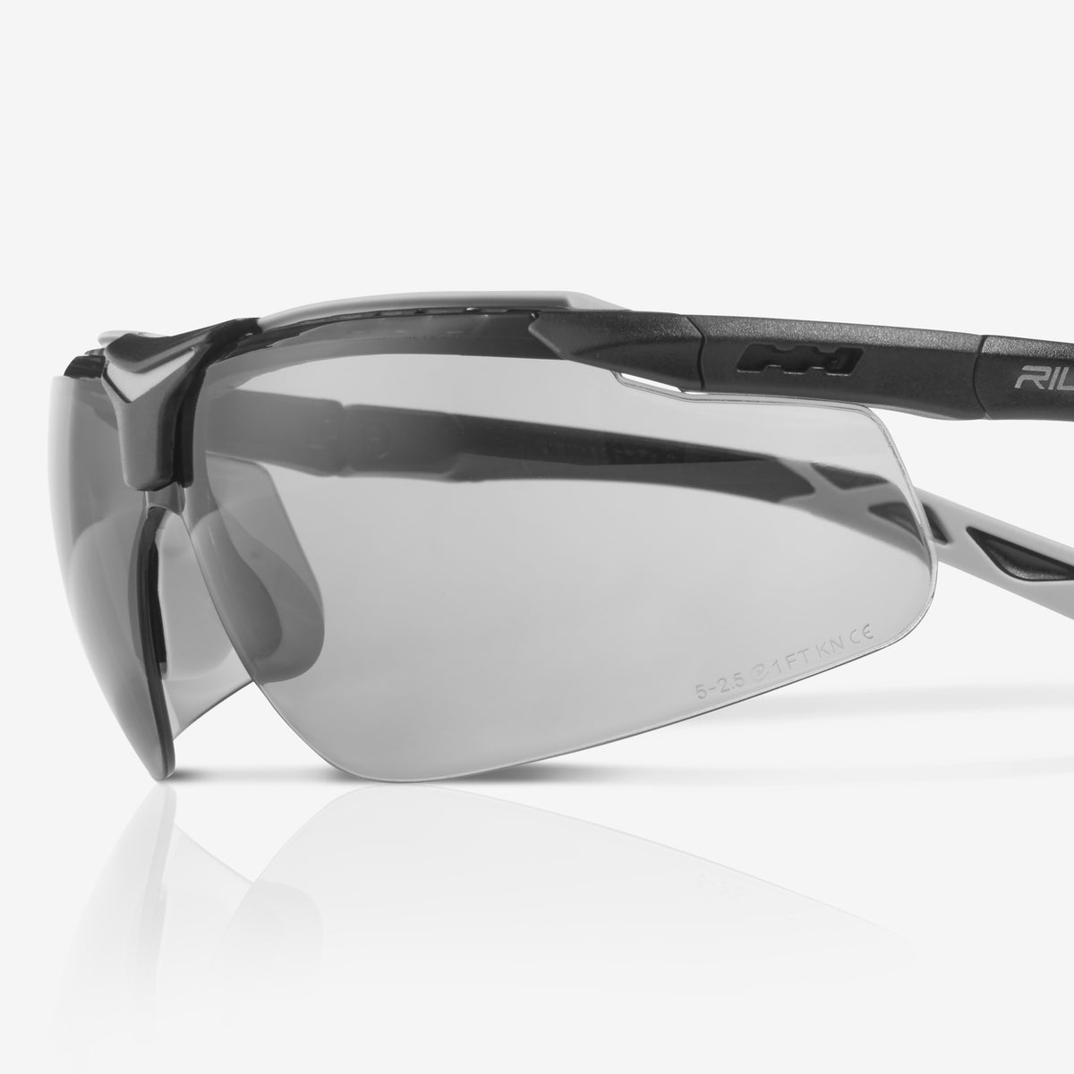 Riley Flux Grey