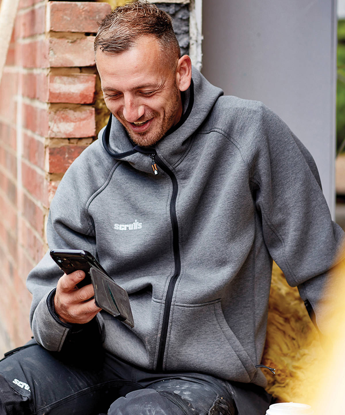 Scruffs Trade air-layer hoodie in Charcoal, lifestyle photo