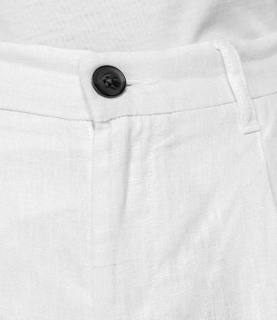 Spasso Ladies Linen Bermuda Shorts in White