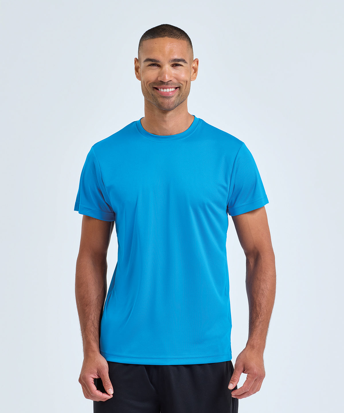 TriDri Men's recycled performance t-shirt, lifestyle photo