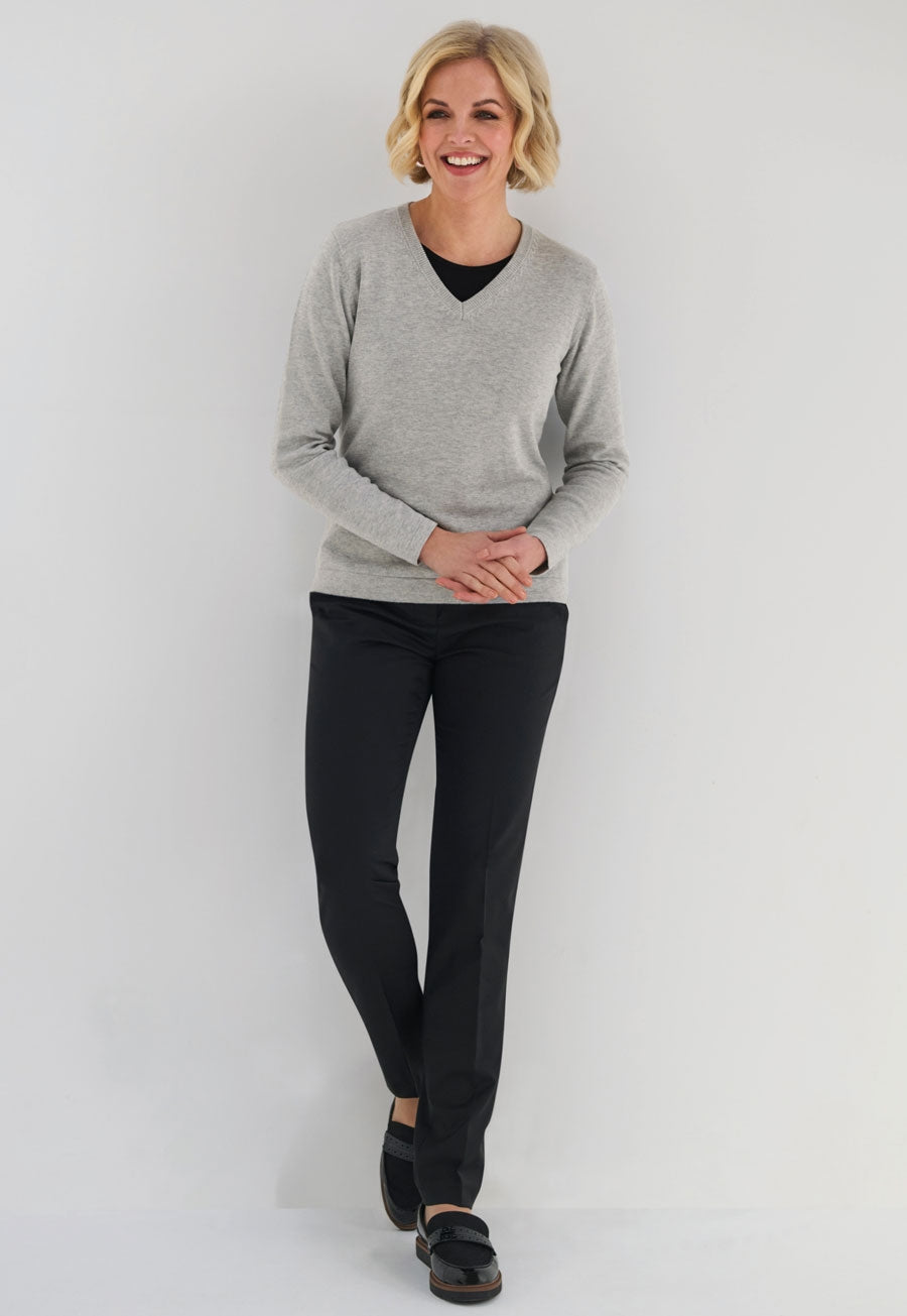 Brook Taverner Atlanta V-neck Jumper in Silver, image 8
