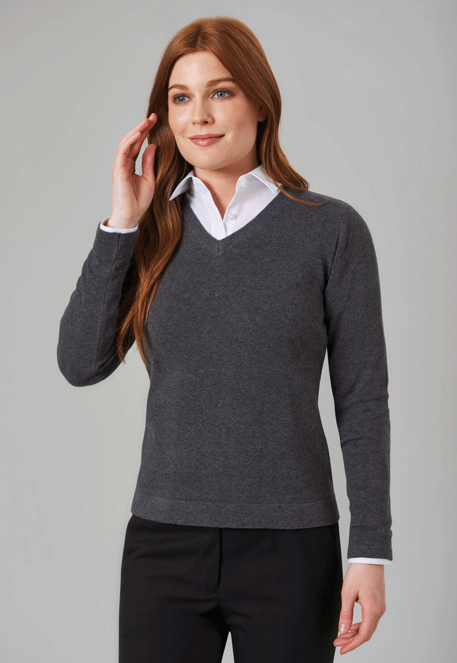Brook Taverner Atlanta V-neck Jumper in Charcoal, image 10