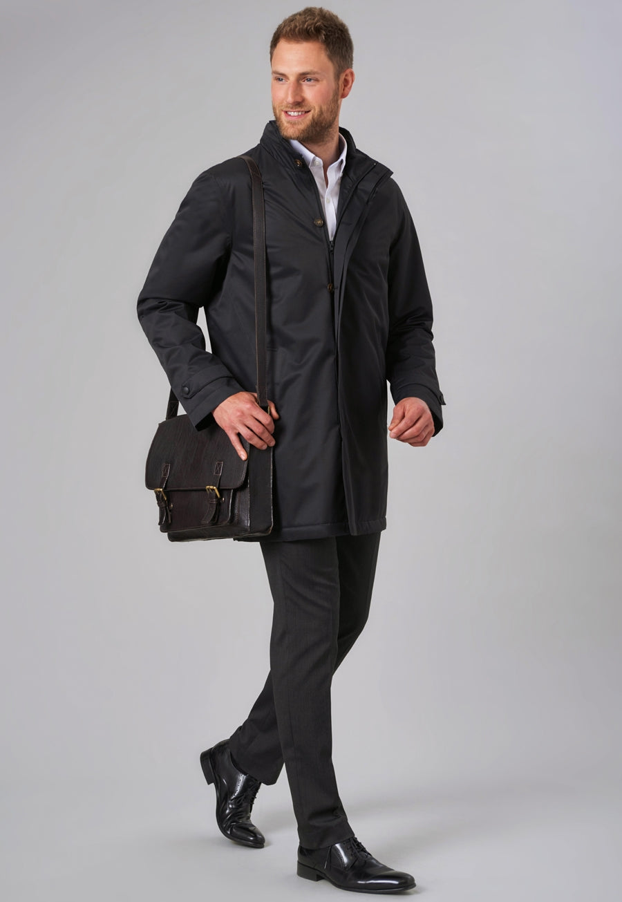 Brook Taverner Chicago Raincoat in Black, image 3