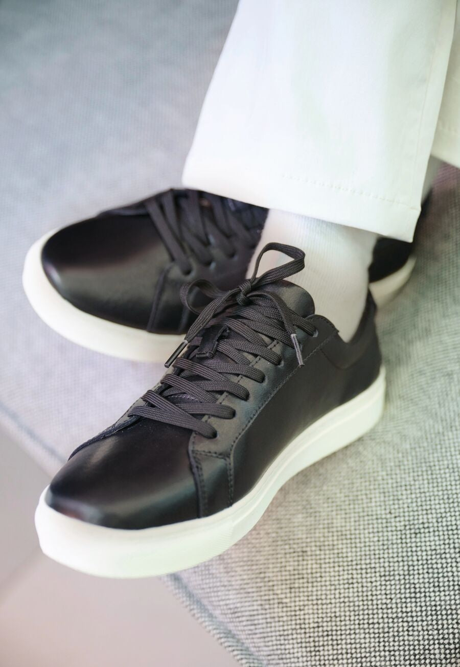 Brook Taverner Elsa Trainer, image 4